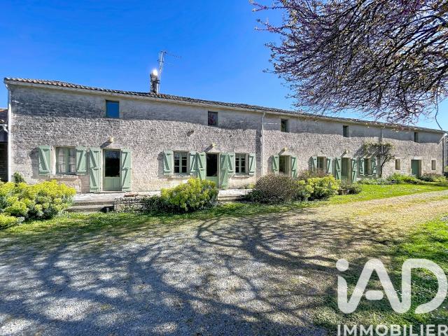 Maison vente à Parthenay, Saint-pompain