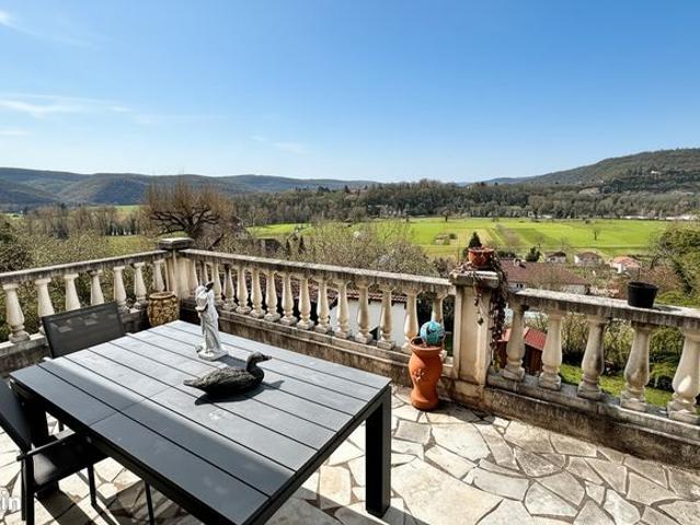 Maison vente à Villefranche-de-Rouergue, Salvagnac-cajarc