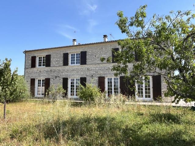 Maison vente à Saintes, Chérac