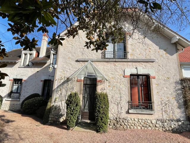 Maison vente à Issoudun, Chabris