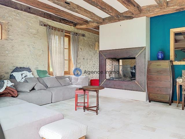 Maison vente à Le Faubourg, Souvigné