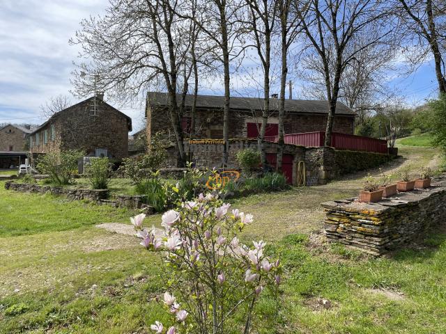 Maison vente à Millau, Martrin