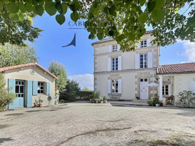 Maison vente à Dampierre-sur-Boutonne, Charente-Maritime