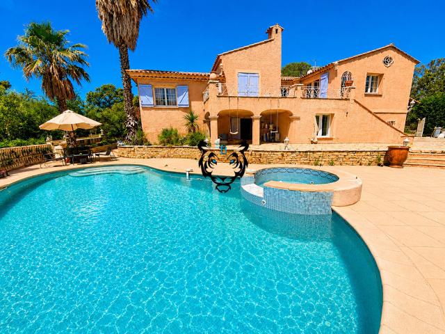 Maison vente à Arrondissement de Draguignan, Saint-raphaël