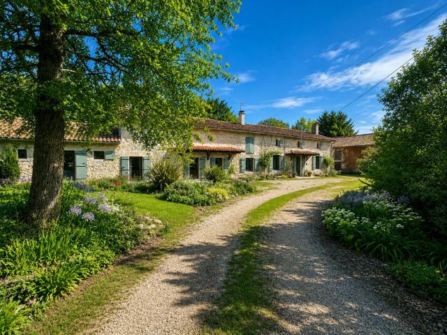 Maison vente à Montmorillon, Civray