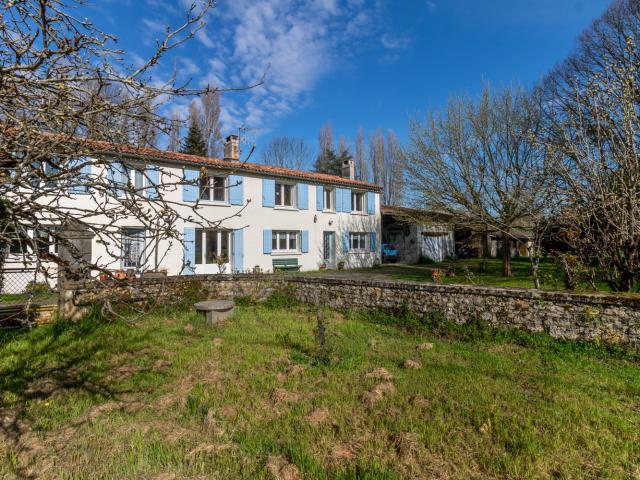 Maison vente à Saintes, Nieul-lès-saintes