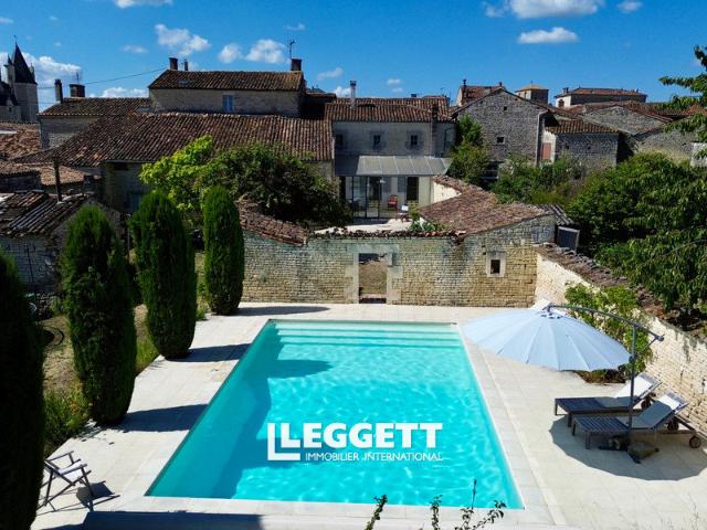 Maison vente à Saint-Jean-d'Angély, Neuvicq-le-château