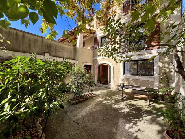 Maison vente à Arles, Eyragues