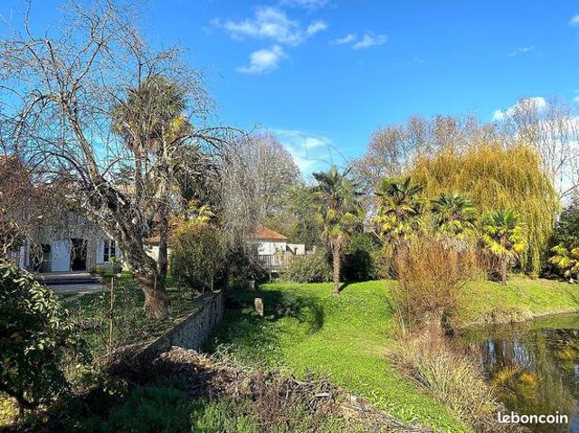 Maison vente à Saintes, Chaniers