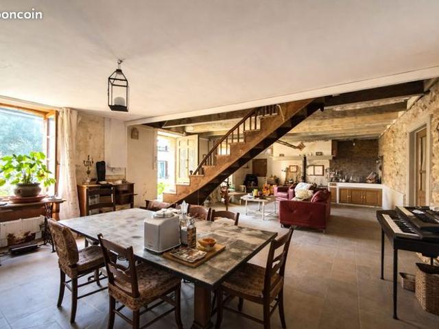 Maison vente à Villefranche-de-Rouergue, La Salvetat-peyralès