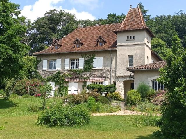 Maison vente à Figeac, Latronquière