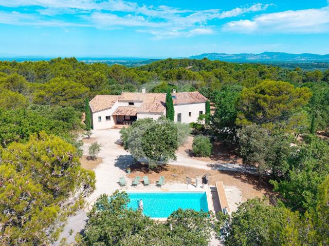 Maison vente à Carpentras, Pernes-les-fontaines