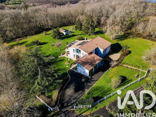 Maison vente à Confolens, Cherves-châtelars