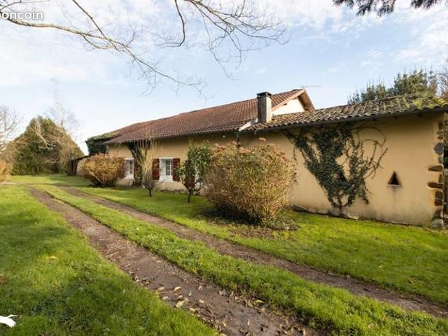 Maison vente à Oloron-Sainte-Marie, Léren