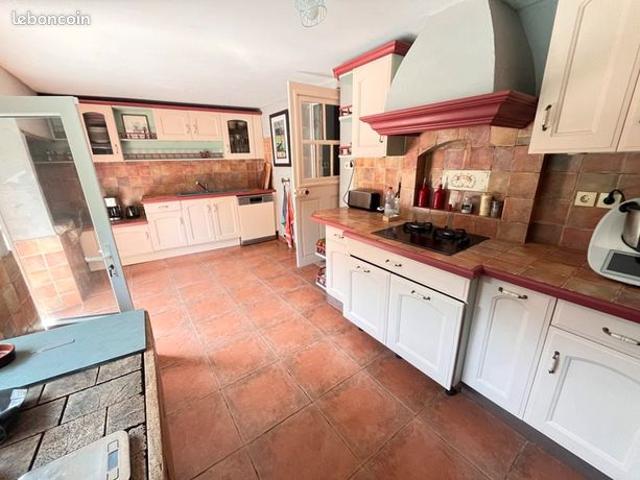 Maison vente à Oloron-Sainte-Marie, Léren