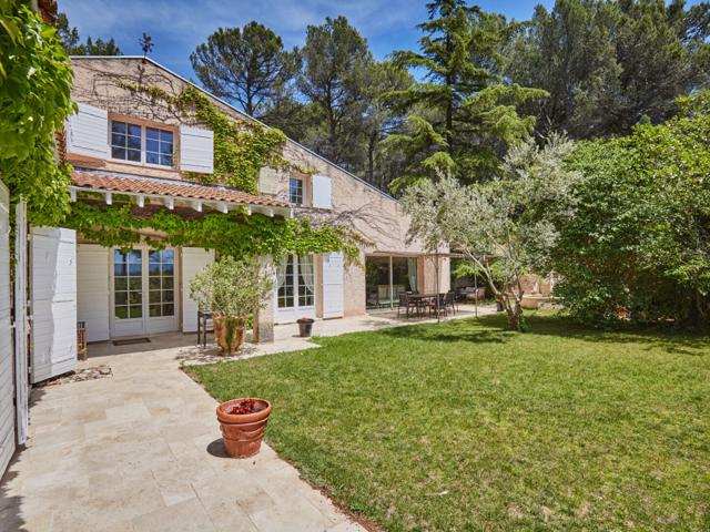 Maison vente à Aix-en-Provence, Châteauneuf-le-rouge