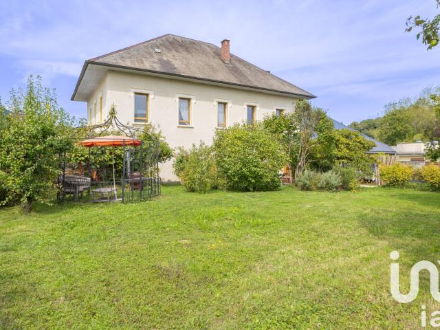 Maison vente à Saint-Germain-la-Chambotte, Entrelacs