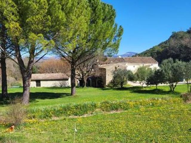 Maison vente à Carpentras, Entrechaux