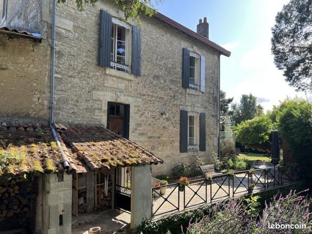 Maison vente à Saint-Jean-d'Angély, Saint-jean-d'angély