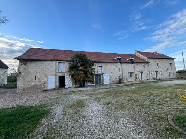 Maison vente à Châtellerault, Dangé-saint-romain