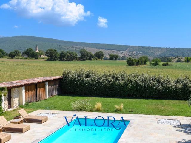 Maison vente à Forcalquier, Ongles