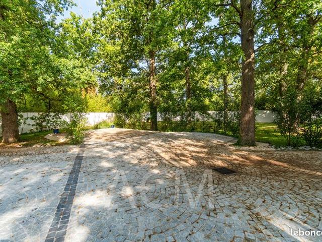Maison vente à Saint-Germain-en-Laye, Le Mesnil-le-roi
