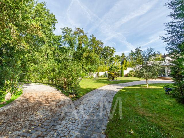 Maison vente à Saint-Germain-en-Laye, Le Mesnil-le-roi