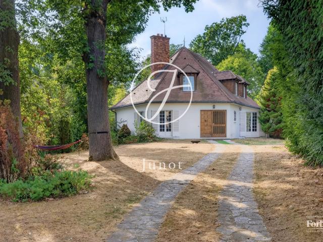 Maison vente à Villeneuve, Garches
