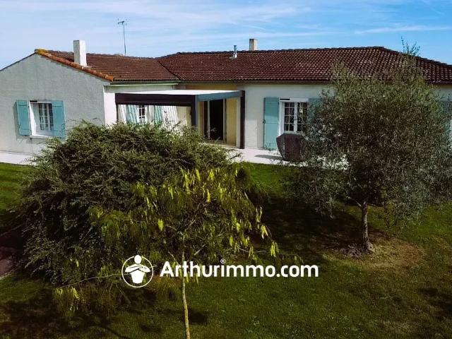 Maison vente à Saint-Jean-d'Angély, Saint-pierre-de-juillers