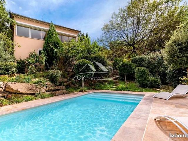Maison vente à Villefranche-de-Rouergue, Monteils