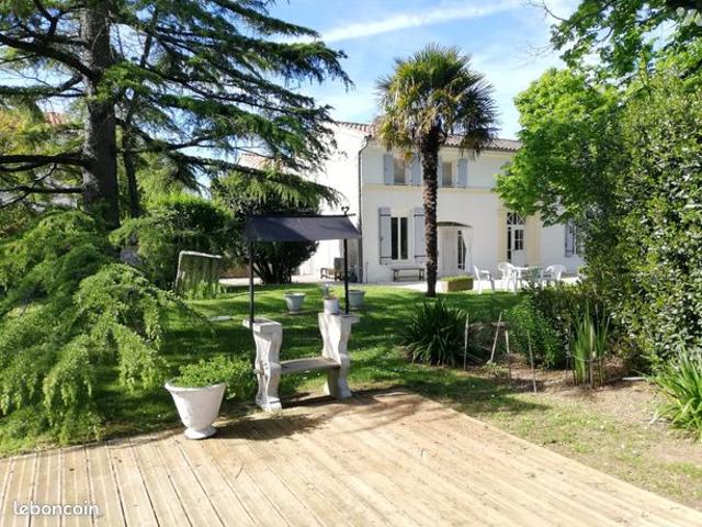 Maison vente à Saint-Jean-d'Angély, La Brousse