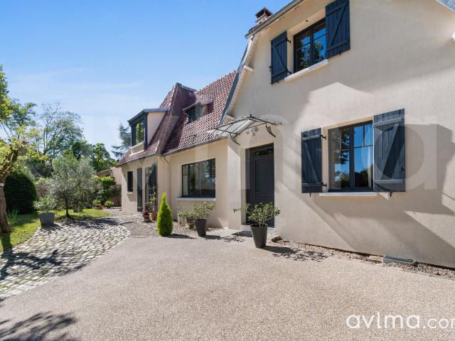 Maison vente à Saint-Germain-en-Laye, Saint-nom-la-bretèche