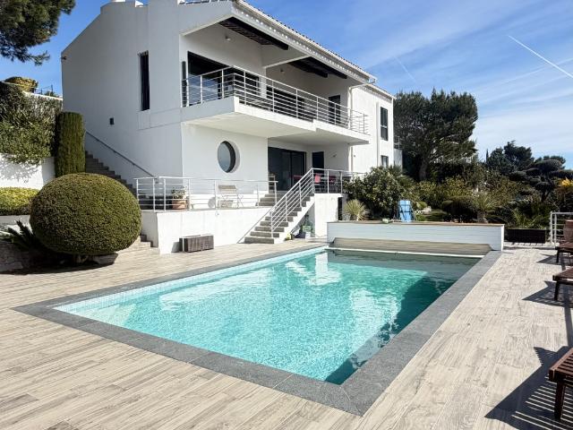 Maison vente à Marseille, Carnoux-en-provence