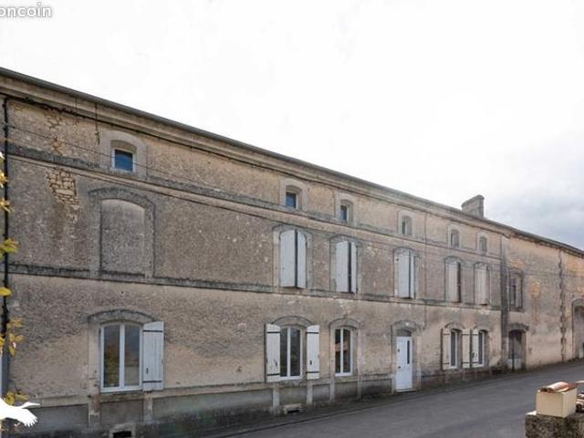 Maison vente à Angoulême, Montboyer