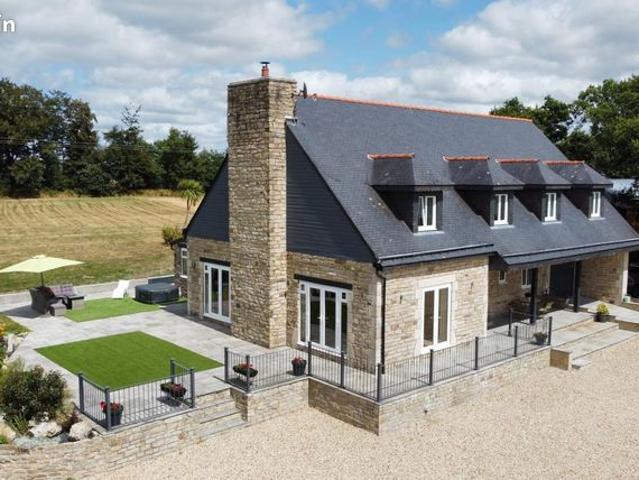Maison vente à Guingamp, Bretagne