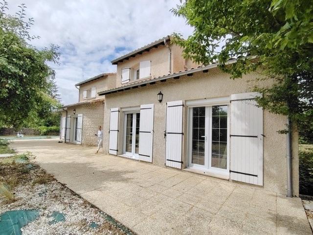 Maison vente à Poitiers, Neuville-de-poitou