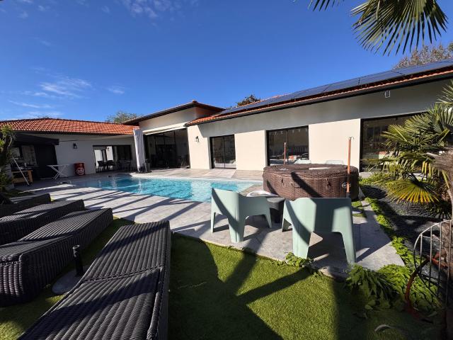 Maison vente à Arcachon, Lugos