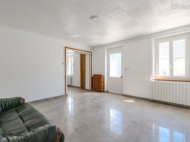 Maison vente à Laon, Mâchecourt