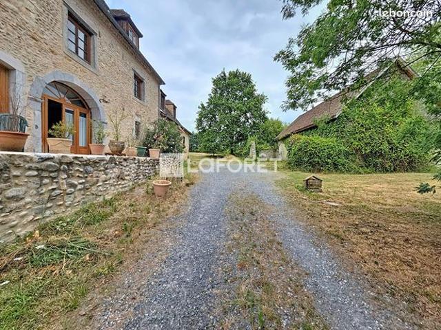 Maison vente à Oloron-Sainte-Marie, Salies-de-béarn