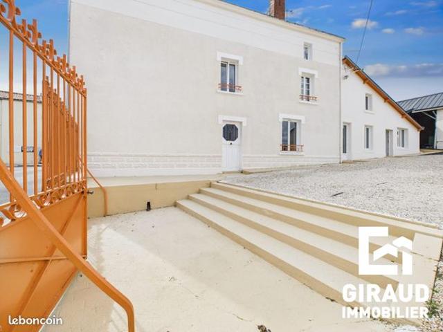 Maison vente à Fontenay-le-Comte, L'hermenault