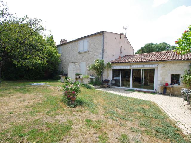 Maison vente à La Rochelle, Montroy