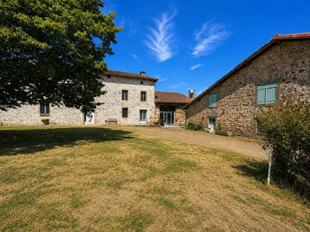 Maison vente à Confolens, Chabrac