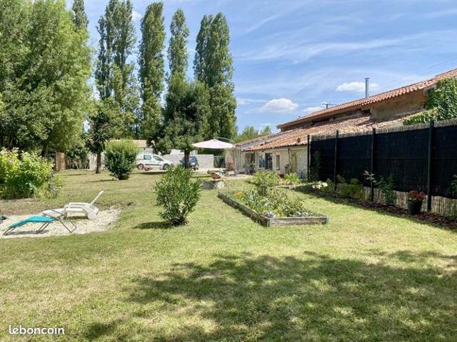 Maison vente à Saint-Jean-d'Angély, Brizambourg
