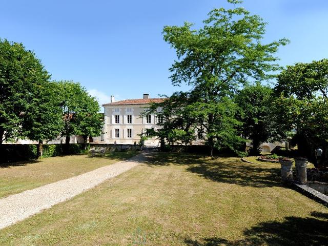 Maison vente à Cognac