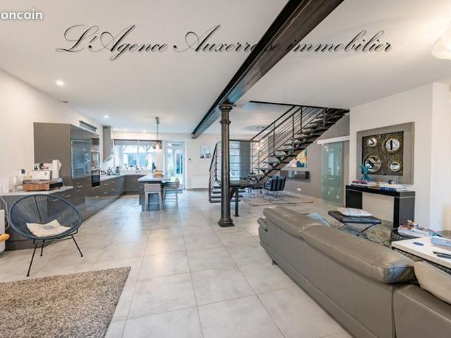 Maison vente à Sens, Cézy