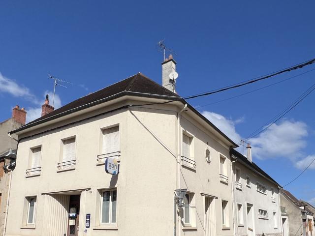 Maison vente à Châteaumeillant, Cher