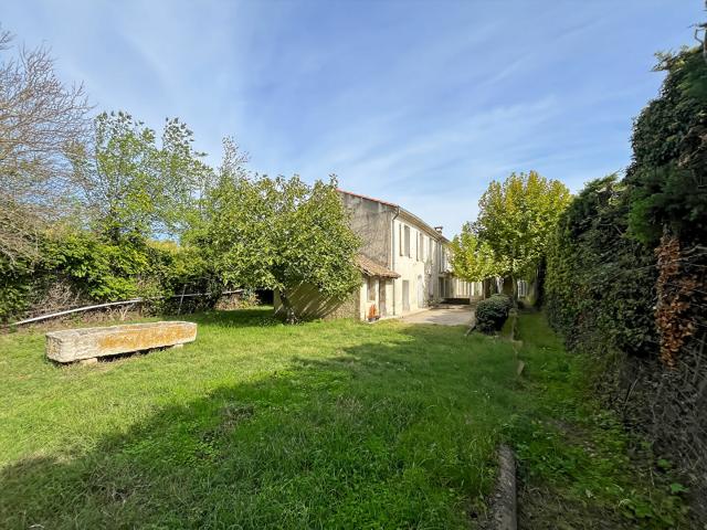 Maison vente à Arles, Eyragues