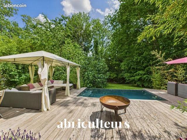 Maison vente à Saint-Germain-en-Laye, L'etang-la-ville