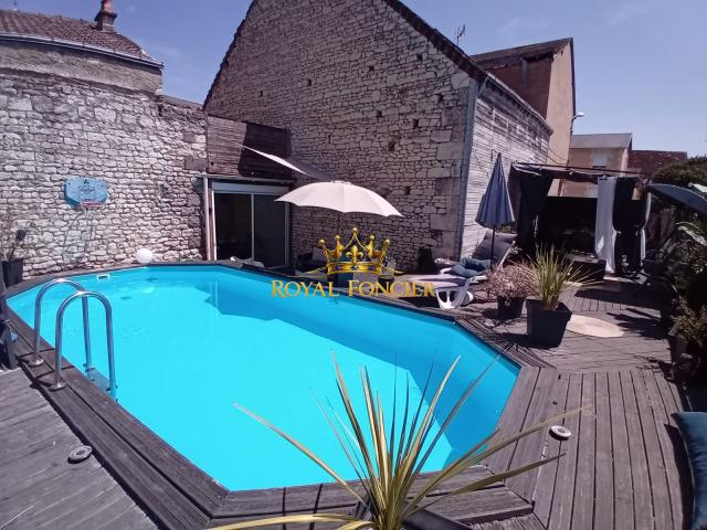 Maison vente à Châtellerault, La Roche-posay