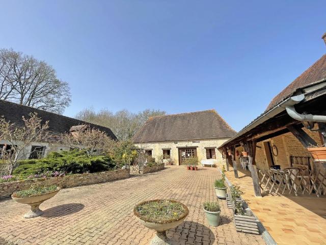 Maison vente à France métropolitaine, La Douze